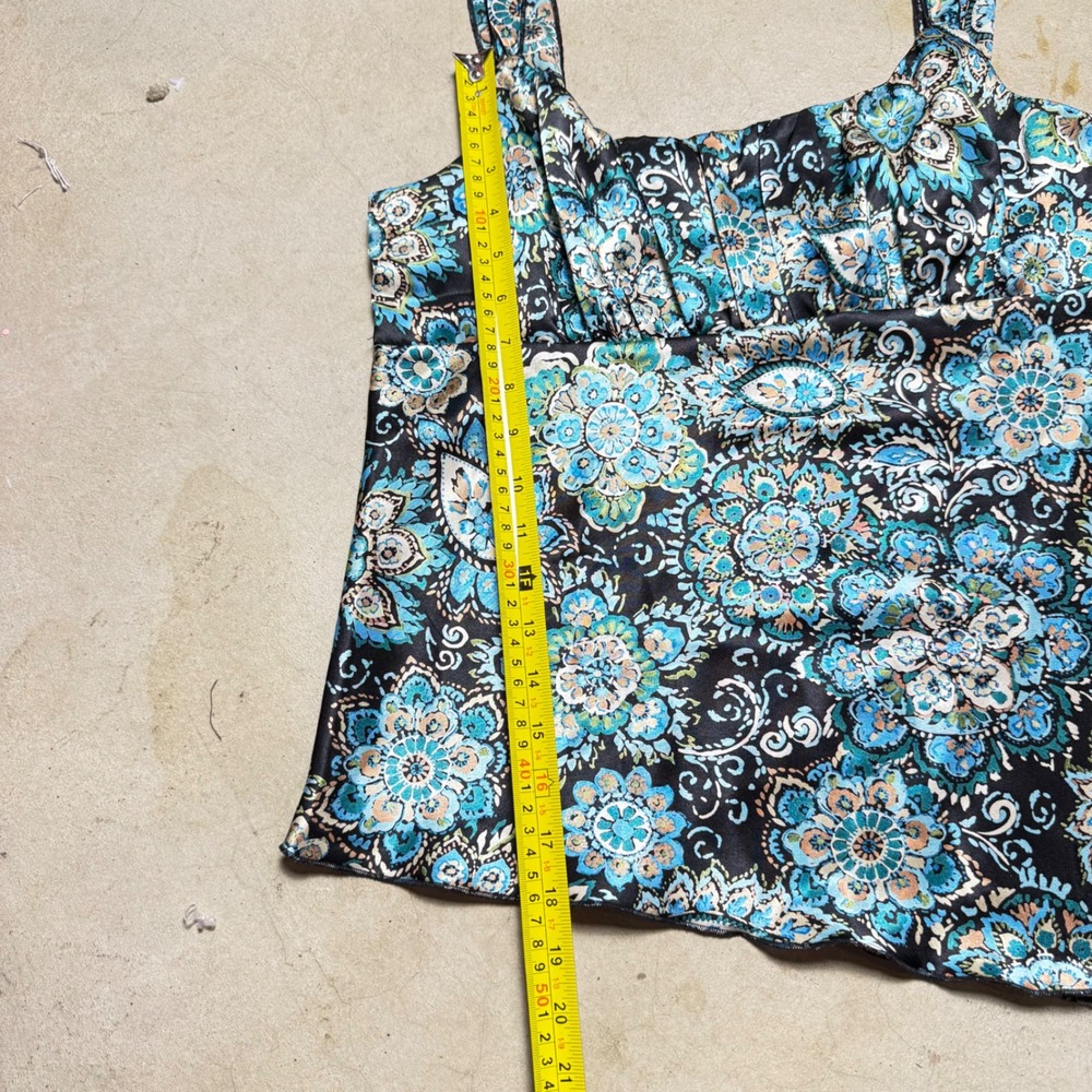 Self Esteem Womens Paisley Floral Asymmetrical Hem Tank Top - Picture 6 of 7